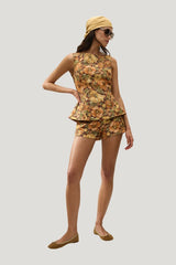 Ana Top Camellia — model side