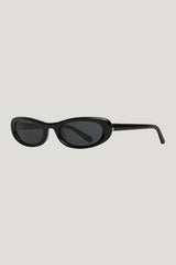 Bow Black - By CHIMI — model front