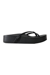 Cross Strap Flatform — packshot