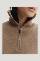 Dana Sweater, hazel — model side