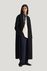 Double-faced coat — model front