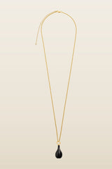 Medium onyx drop necklace black/gold — model back