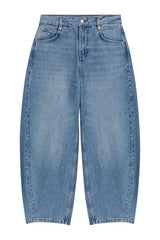 Balloon jeans — packshot