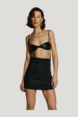 Museum skort in Onyx — model side