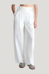 Jenci - Wide leg pants — model side