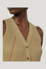 Cotton and viscose yarn gilet - KAKI — model side