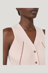 Cotton and viscose yarn gilet — model side