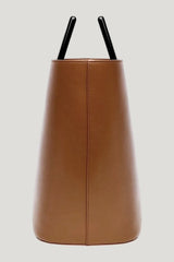 Riviera In Caramel Leather — model side