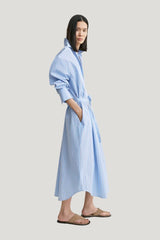 Striped shirtdress — model side
