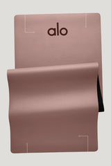 Warrior Mat - Smoky Quartz — model front