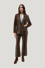 Xander - Lyra Leopard — model front