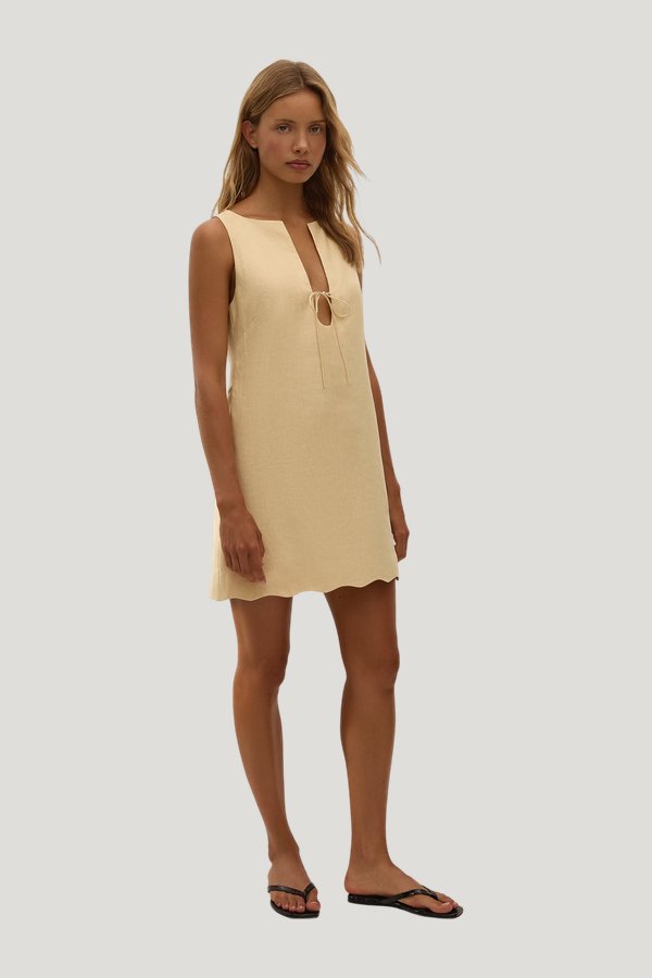 Alondra Mini Dress Daffodil — model side