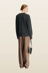 BALTRA LDS Cashmere sweater — model back
