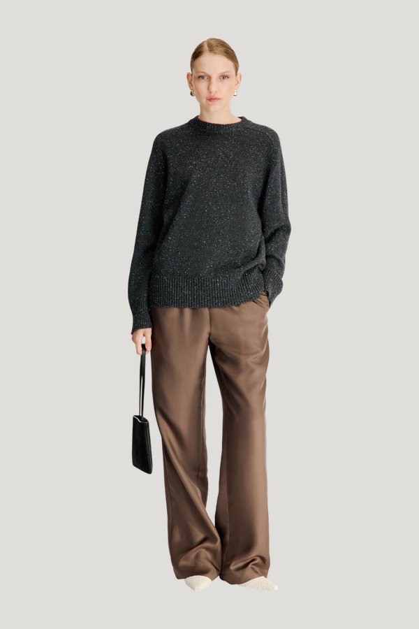 BALTRA LDS Cashmere sweater — model front