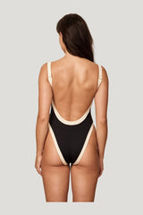 Barcelona One Piece — model side