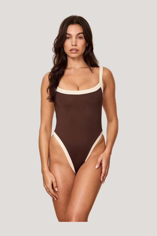 Barcelona One Piece — model front