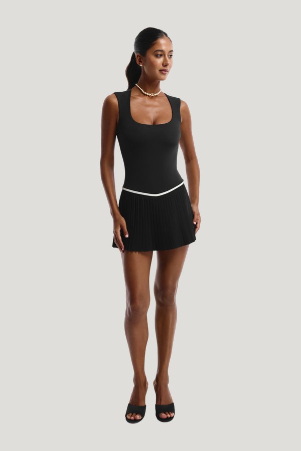 Birdie Dress — model front