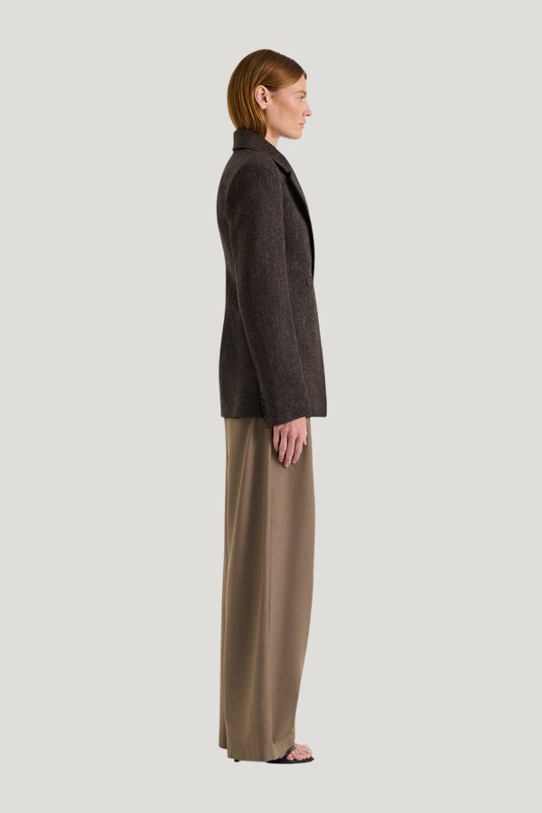 Bowie Blazer — model side
