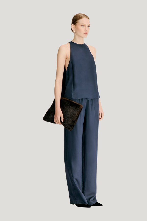 CAMI Silk twill cape top — model side