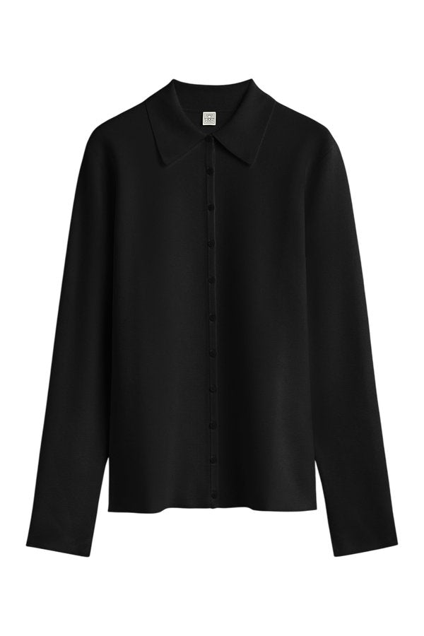 Compact knit buttoned top — packshot