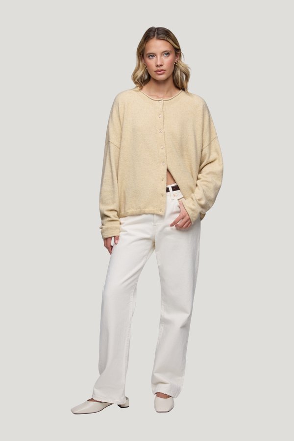 Cozy Knit Boxy Cardigan | Heather Oat — model front