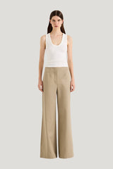 Elowen Pant — model front