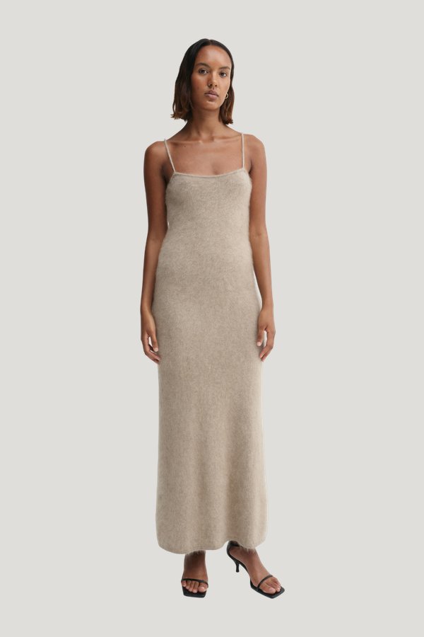 Fiona Dress, nougat — model front