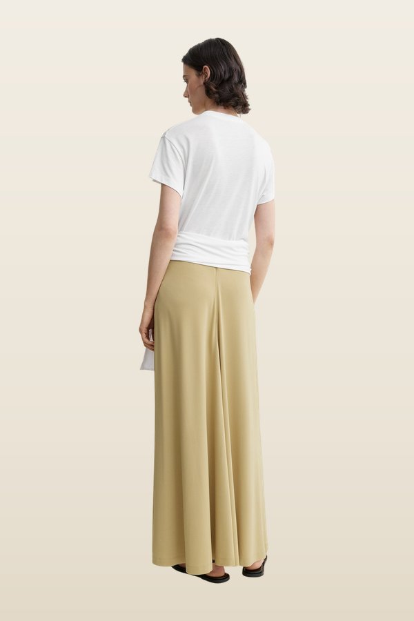 Flared jersey skirt chai — model back