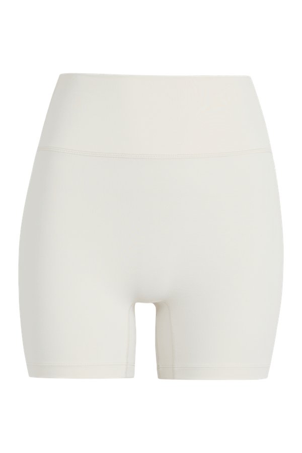 Form Invisible Scrunch High Waist Shorts | Vanilla — packshot