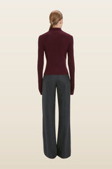 Zip Jumper — model back