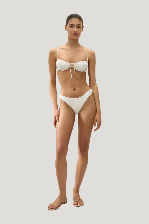Halo Bikini Top Broderie Anglaise — model front