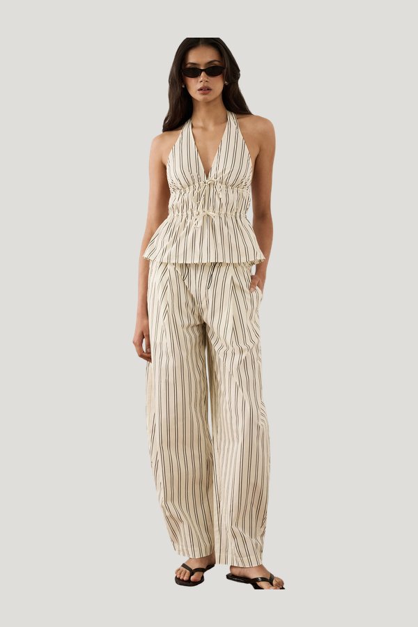 Halter Back Top — model front