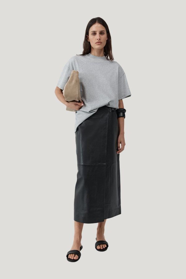 Homme Tee - Light Grey Marle — model front