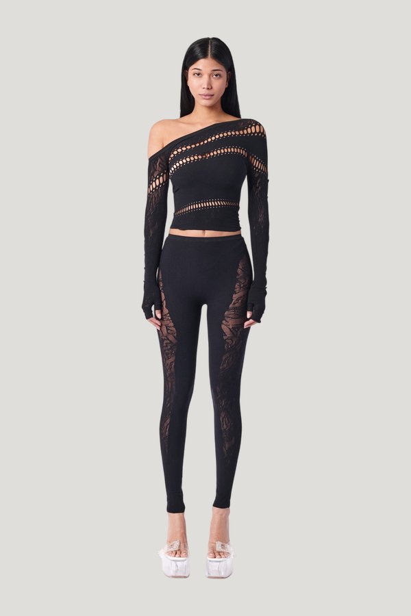 Ivy Top — model front