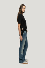 Edda T-shirt — model side