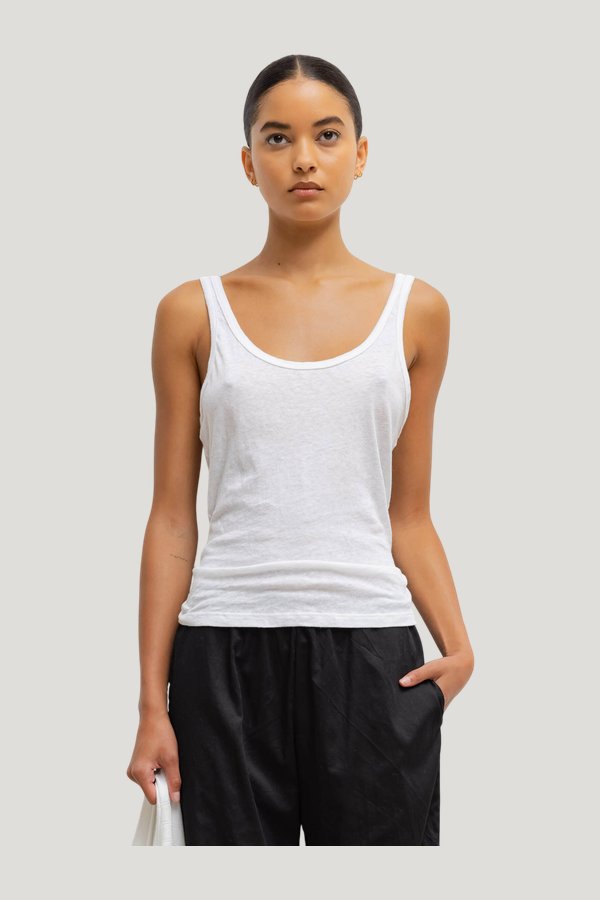 Laura Scoop Neck Tank — model front