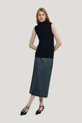 Lilou Sleeveless Turtleneck Top — model side