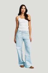 Low Rise Baggy Jeans - Light Wash — model front