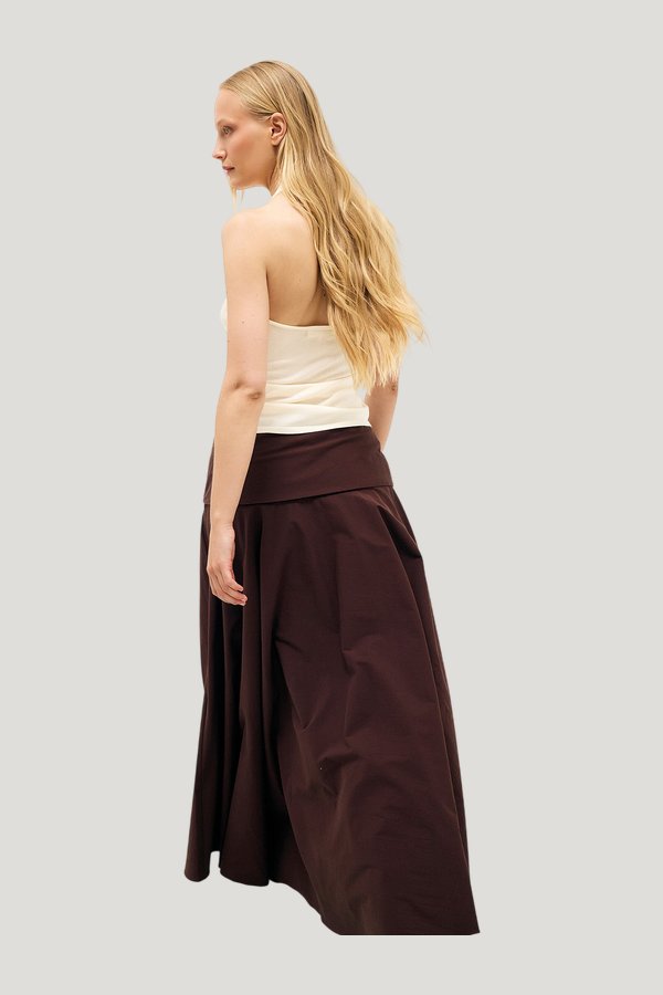 Maxi Skirt — model front