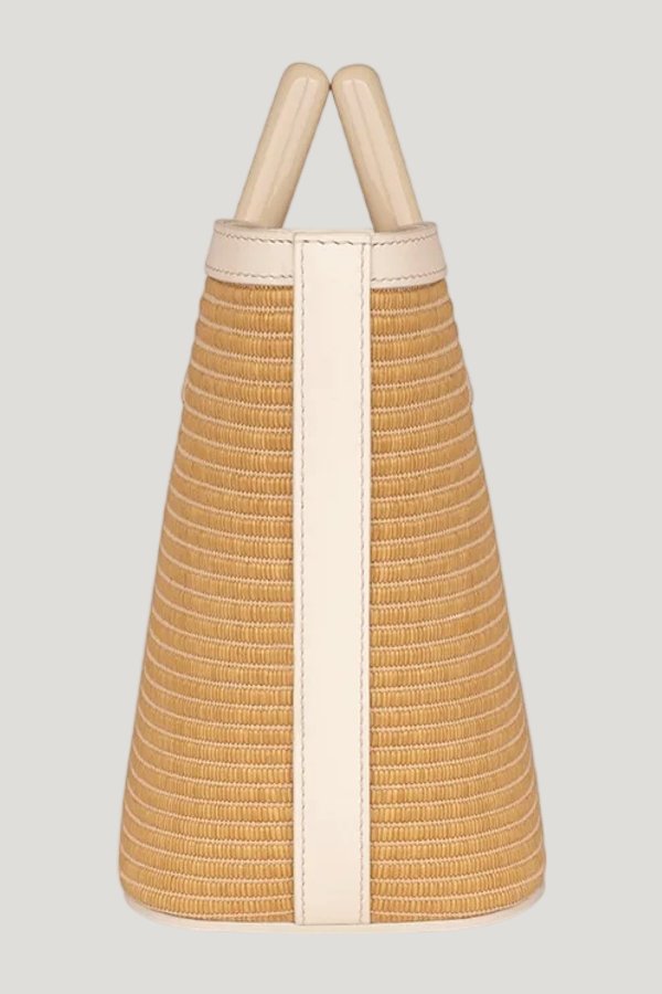 Micro Riviera In Raffia And Cream Leather — model side