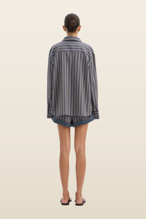 Milo Shirt — model back