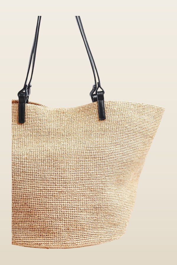 Natural Raffia Tote — model back