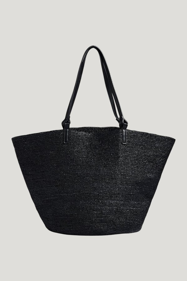 Natural Raffia Tote — model front