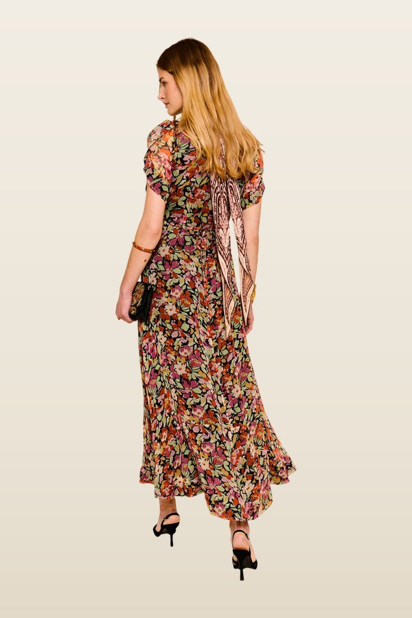 Novara — model back