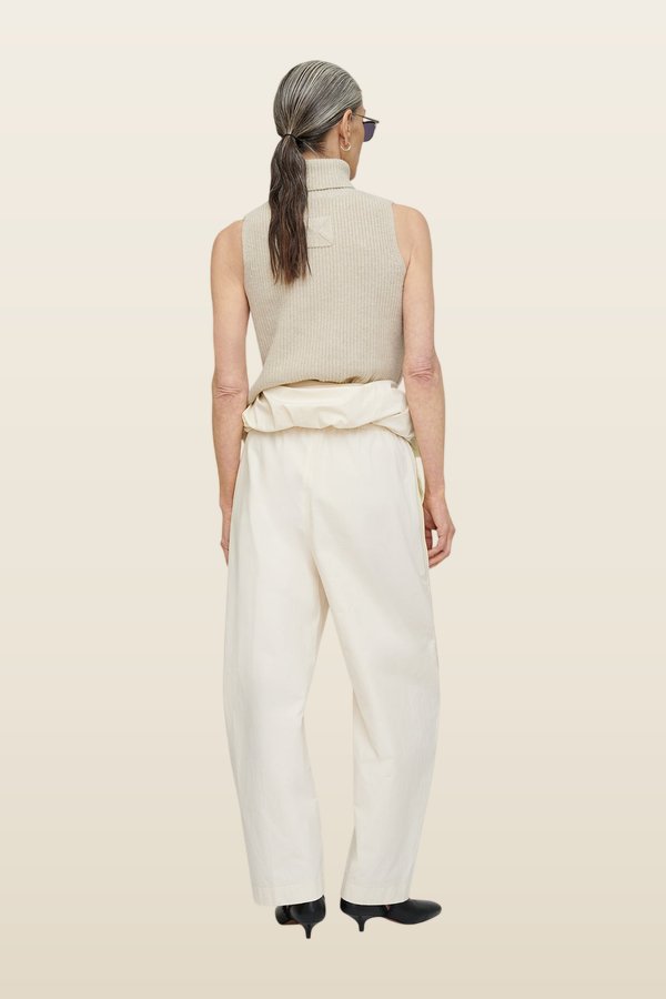 Fennec - Knit vest - Creme — model back