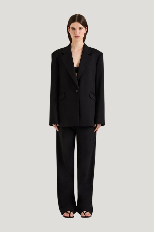Ornella Blazer — model front