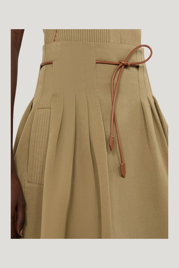 Pleated cotton Ottoman skirt - KAKI — model side