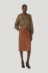 Natural Nappa leather pencil skirt — model front