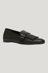 Leather loafers with fringe — model front