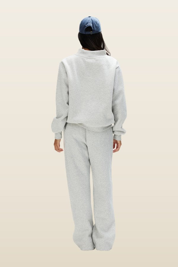 Signature Patch Mockneck - Classic — model back